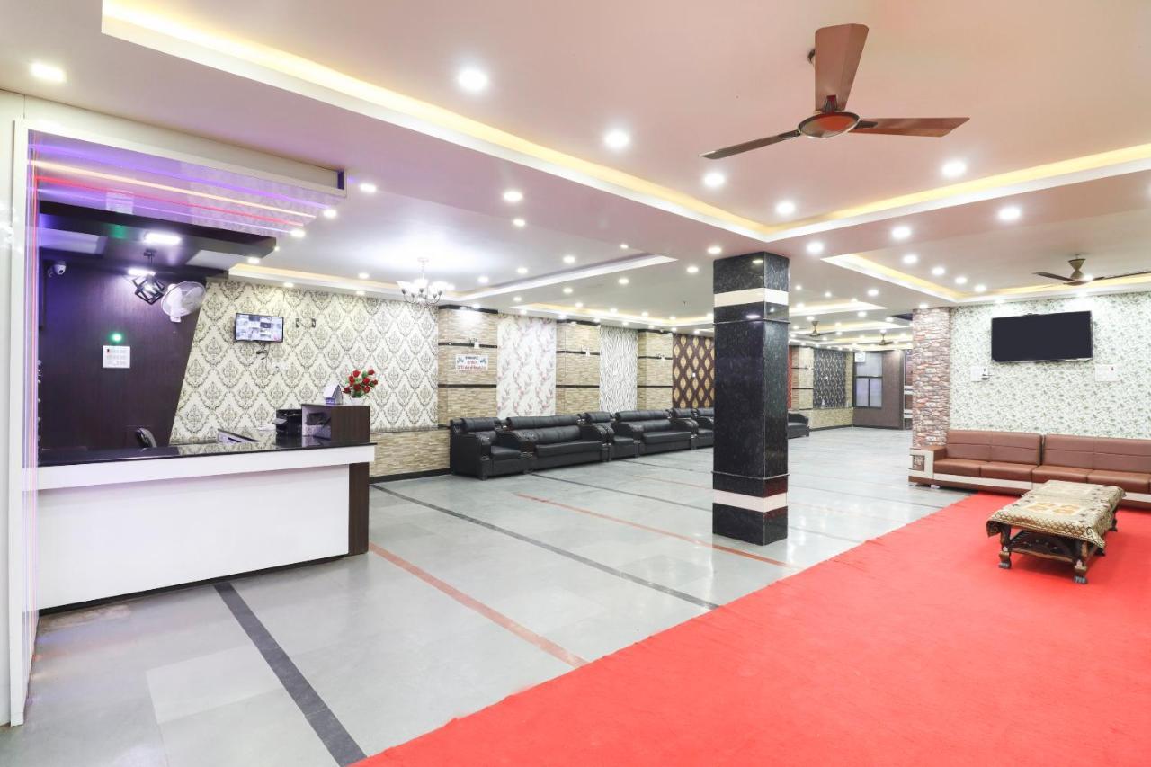 Oyo 70489 Hotel Tajvar Siwān Dış mekan fotoğraf