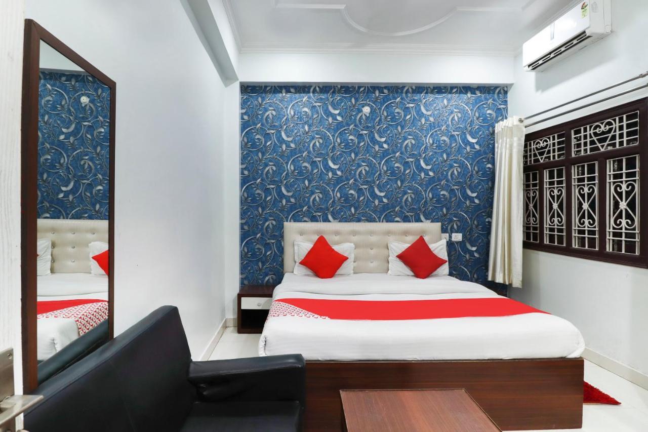 Oyo 70489 Hotel Tajvar Siwān Dış mekan fotoğraf