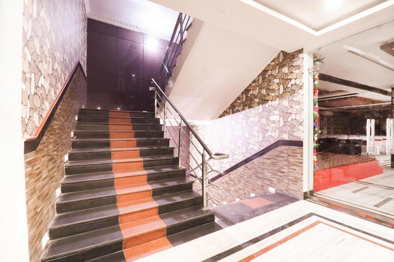 Oyo 70489 Hotel Tajvar Siwān Dış mekan fotoğraf
