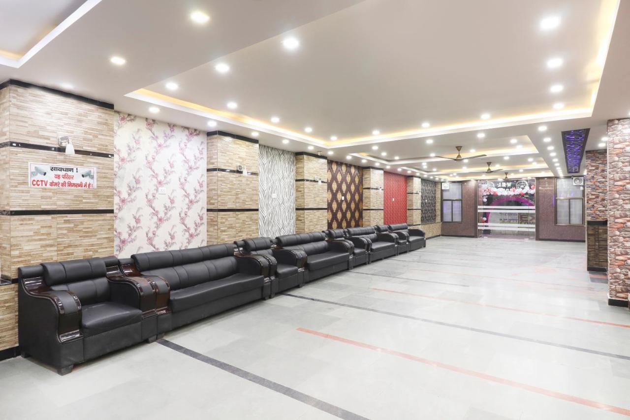 Oyo 70489 Hotel Tajvar Siwān Dış mekan fotoğraf
