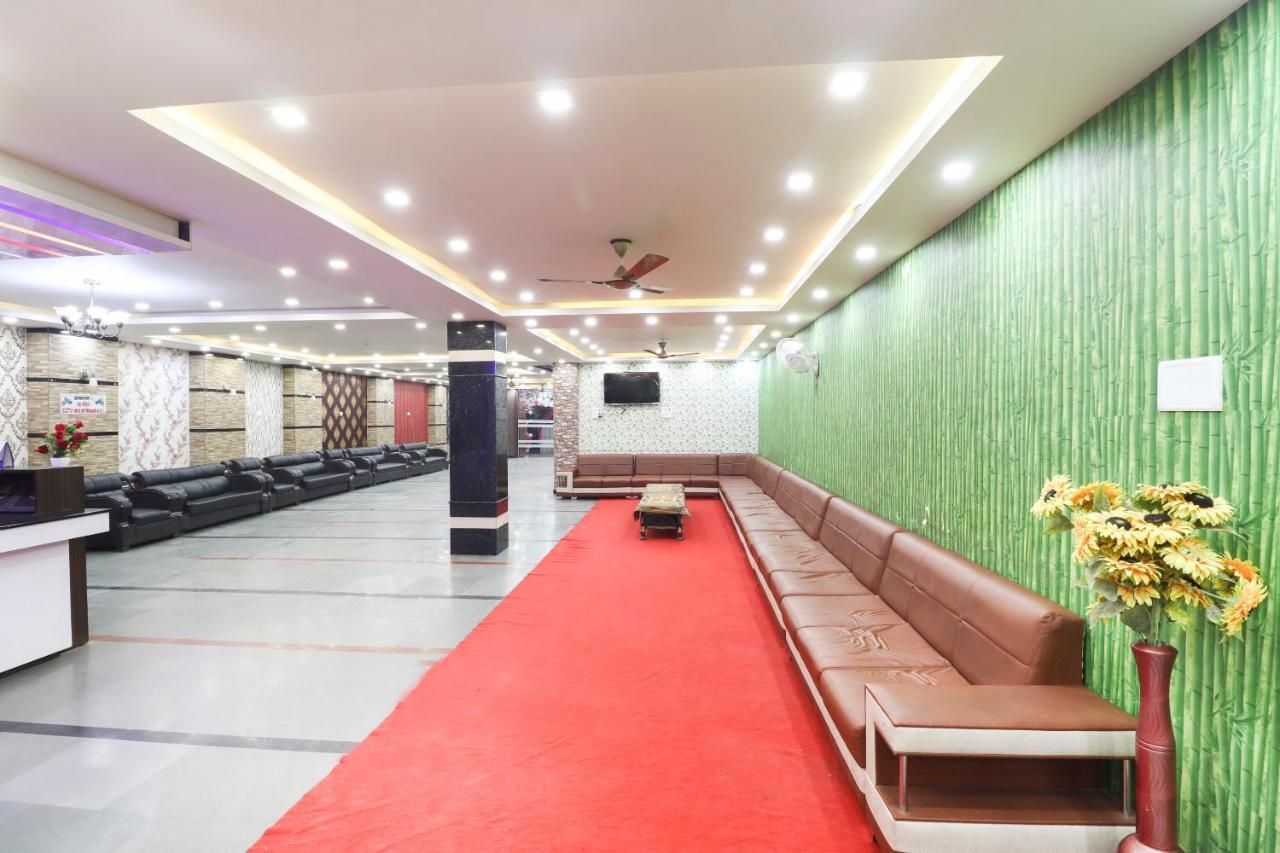 Oyo 70489 Hotel Tajvar Siwān Dış mekan fotoğraf